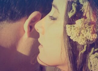 How to Make a Perfect Profile to Flirt On the Internet